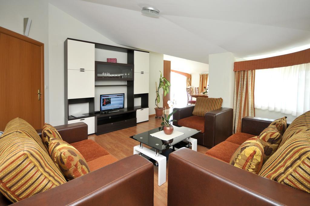 Apartments Villa Lida Trogir Ngoại thất bức ảnh