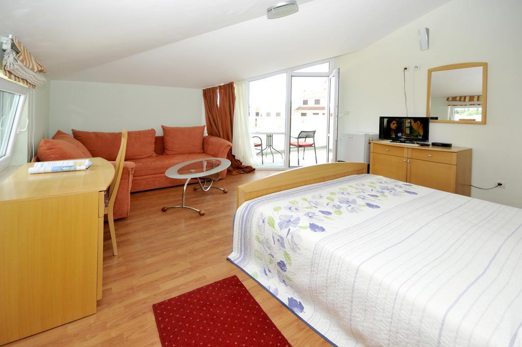 Apartments Villa Lida Trogir Ngoại thất bức ảnh