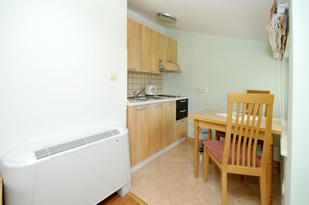 Apartments Villa Lida Trogir Ngoại thất bức ảnh